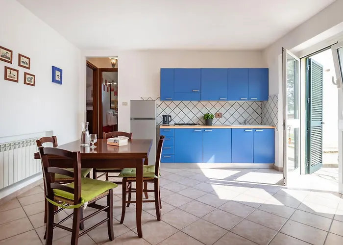 Baia Degli Ulivi בית חווה מאסה מריטימה