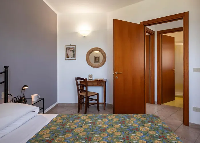 בית חווה Baia Degli Ulivi מאסה מריטימה