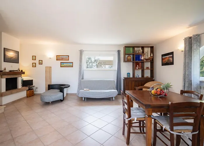 בית חווה Baia Degli Ulivi